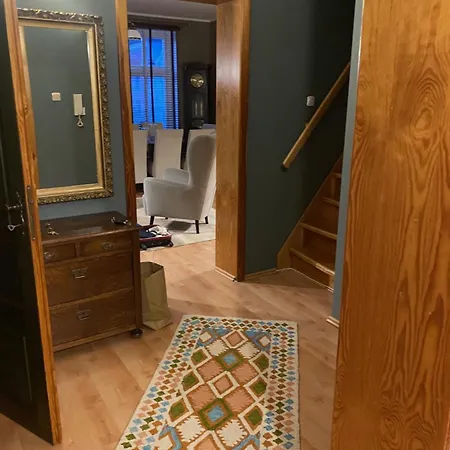 Kamienica Na Starym Rynku - 140 M2 I Garaz Puck