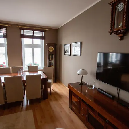 Vakantiehuis Kamienica Na Starym Rynku - 140 M2 I Garaz