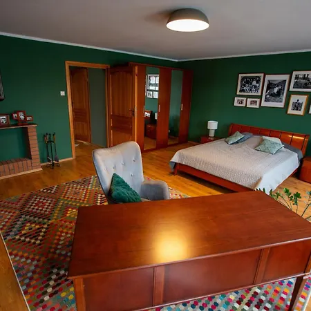 Kamienica Na Starym Rynku - 140 M2 I Garaz * Puck