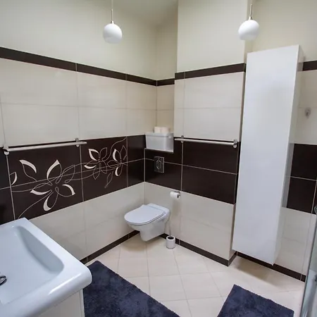 Vakantiehuis Kamienica Na Starym Rynku - 140 M2 I Garaz Puck