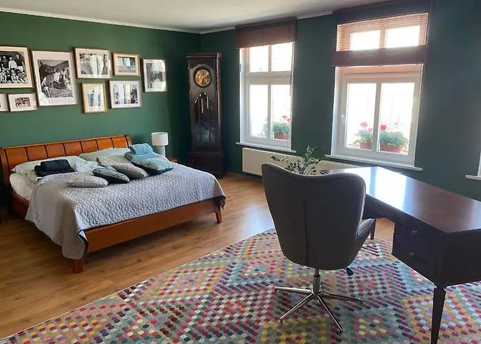 Kamienica Na Starym Rynku - 140 M2 I Garaż Puck